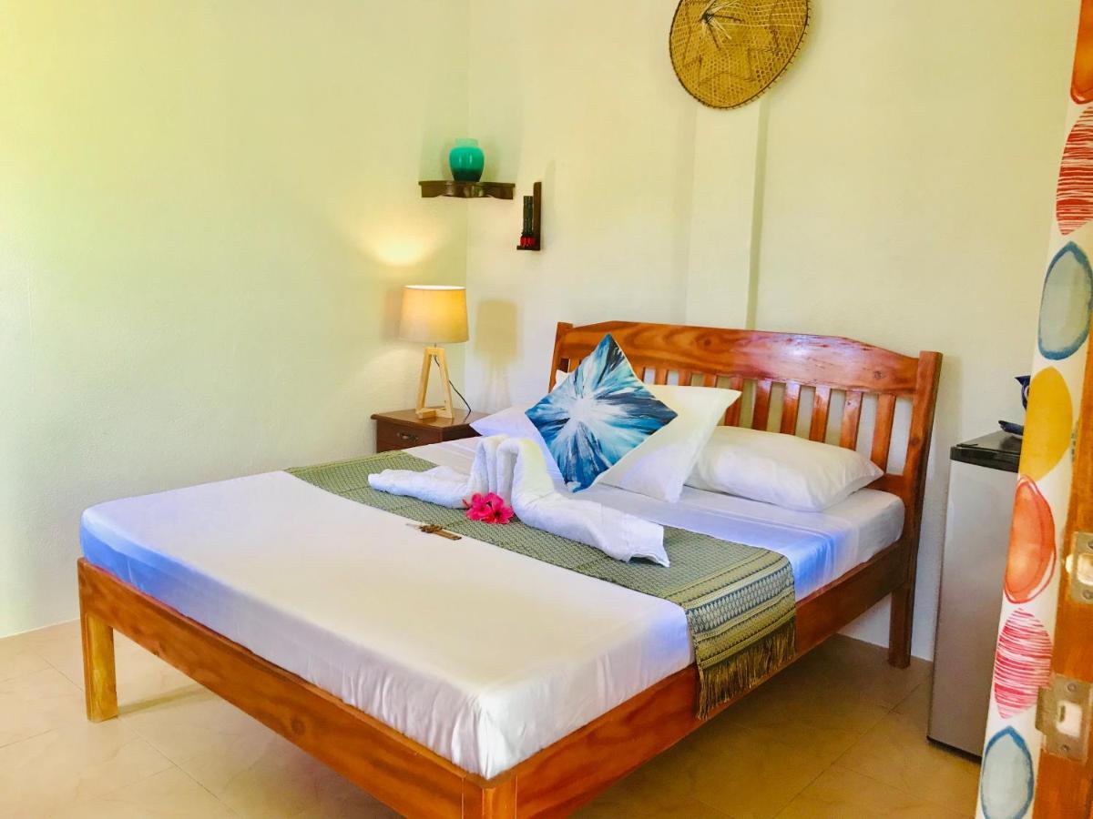 Chekesh Casa Hotel ซีคีฮอร์ ภายนอก รูปภาพ